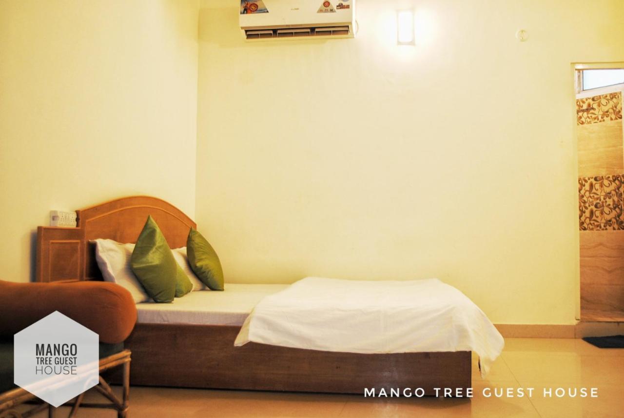 Mango Tree Guest House Rishīkesh Eksteriør billede
